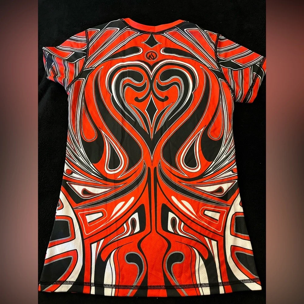 INKnBURN Swans tech shirt / NWOT - Picture 3 of 5